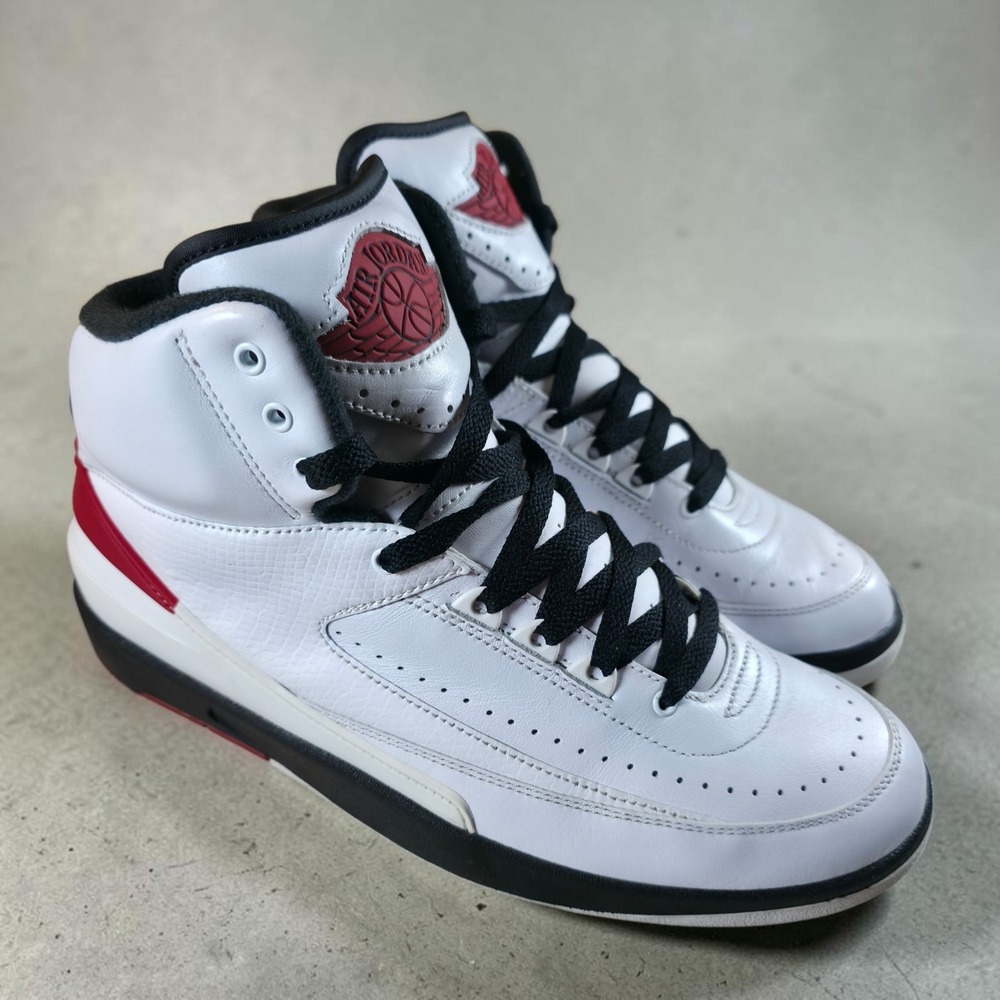 Air Jordan 2 Chicago Retro Sneakers Mens Size 9 White Red #DX2454-106 *Clean.